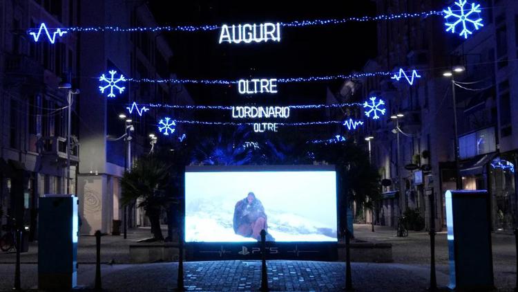 Luminarie PlayStaion in Corso Como a Milano